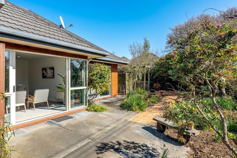 Photo of property in 23 Wittys Road, Avonhead, Christchurch, 8042