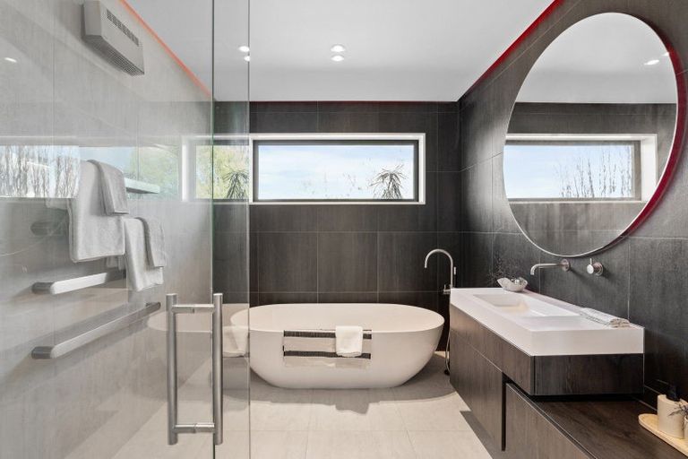 Photo of property in 71 Quaifes Road, Halswell, Christchurch, 8025