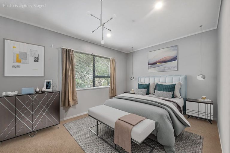 Photo of property in 2/52 Stanley Road, Glenfield, Auckland, 0629