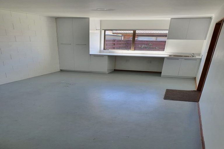 Photo of property in 1/30 Vivian Wilson Drive, Eastern Beach, Auckland, 2012