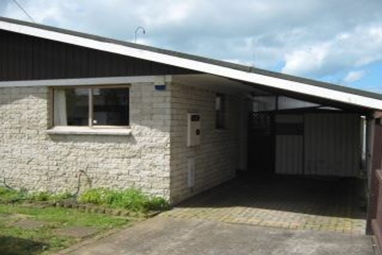 Photo of property in 1/168 Pigeon Mountain Road, Half Moon Bay, Auckland, 2012