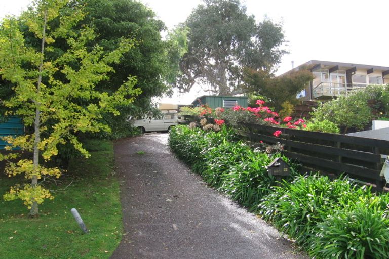 Photo of property in 22 Andrea Place, Sunnyhills, Auckland, 2010