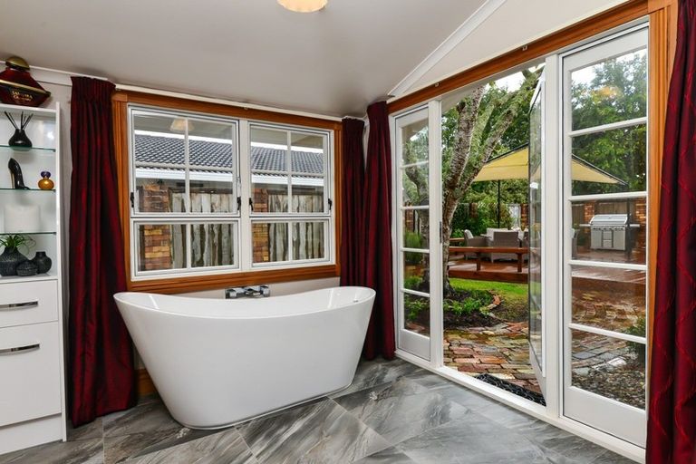 Photo of property in 37 Dalethorpe Avenue, Fairfield, Hamilton, 3214