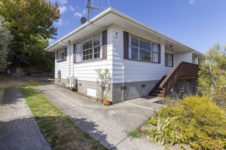 Photo of property in 2/17 Cumberland Street, Tauhara, Taupo, 3330