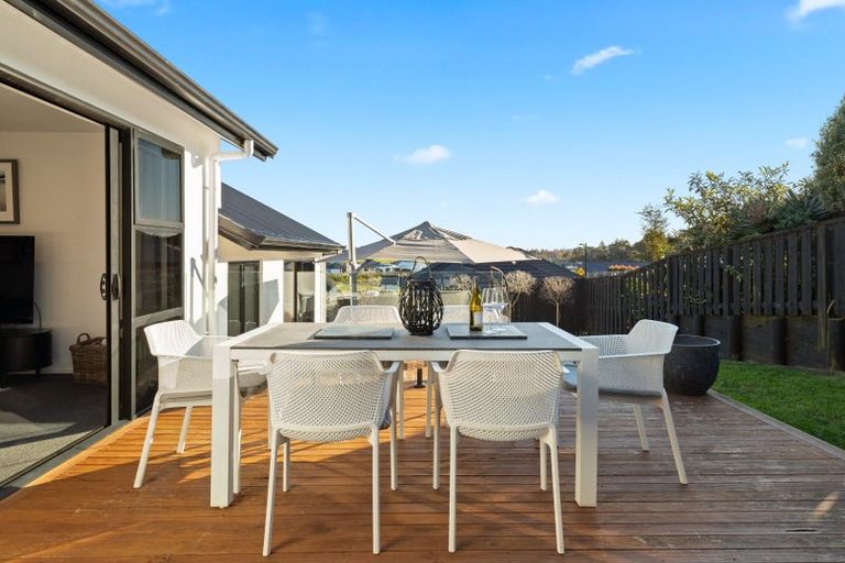 Photo of property in 23 Stockyard Crescent, Pukekohe, 2120