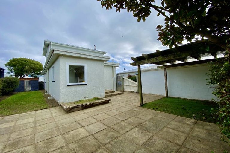 Photo of property in 155 Estuary Road, South New Brighton, Christchurch, 8062