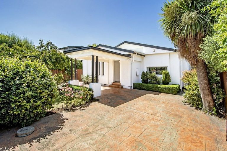 Photo of property in 90 Westholme Street, Strowan, Christchurch, 8052