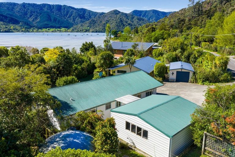 Photo of property in 1693 Queen Charlotte Drive, Linkwater, 7281