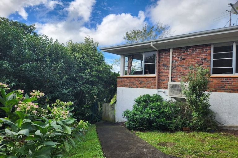 Photo of property in 2 Victoria Avenue, Waiuku, 2123