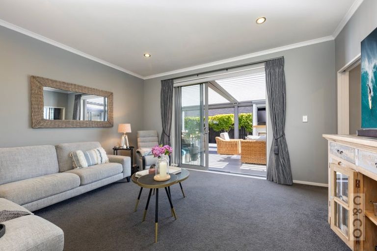 Photo of property in 11 Parlane Drive, Huapai, Kumeu, 0810