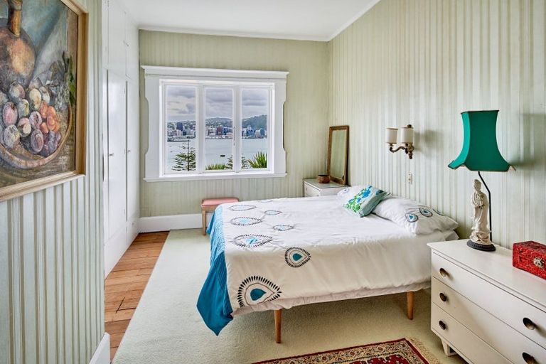 Photo of property in 17 Grass Street, Oriental Bay, Wellington, 6011