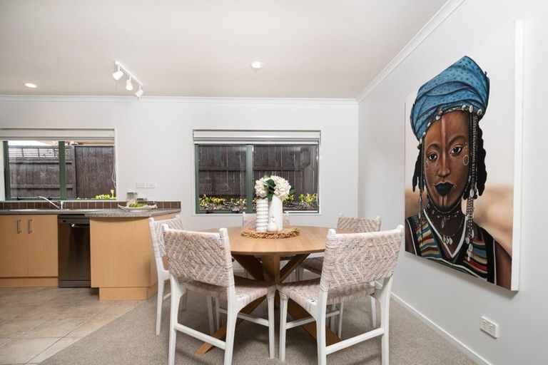 Photo of property in 32 Rush Creek Drive, Westgate, Auckland, 0614