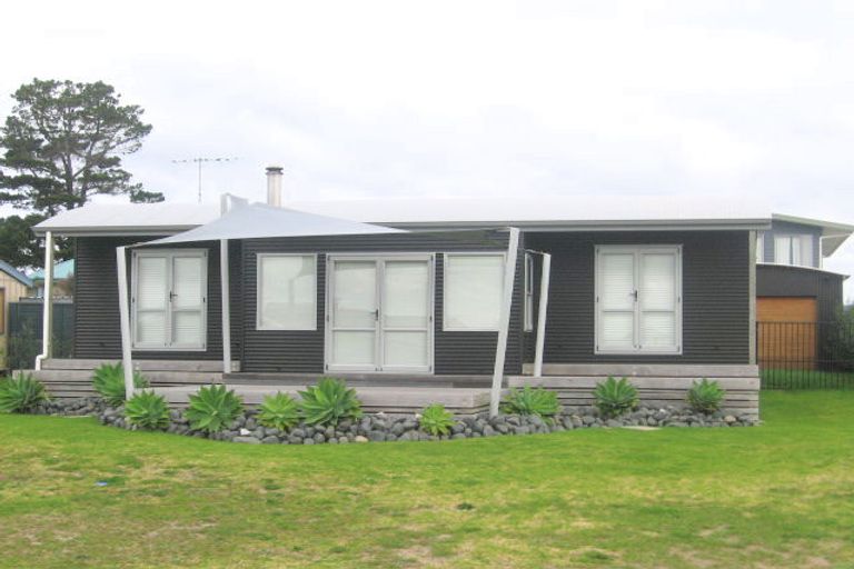Photo of property in 139 Kowhai Avenue, Matarangi, Whitianga, 3592