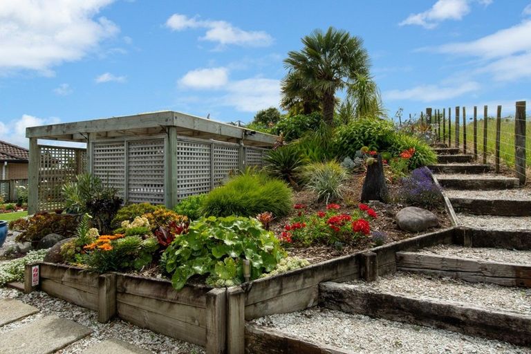 Photo of property in 39 Browns Drive, Waihi Beach, 3611