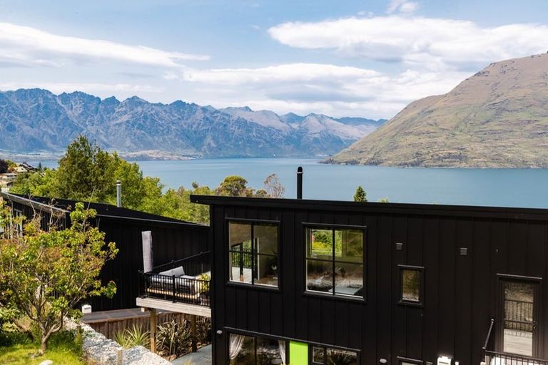Photo of property in 41b Arawata Terrace, Fernhill, Queenstown, 9300
