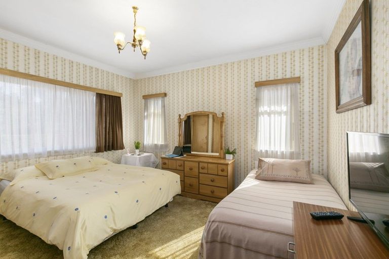 Photo of property in 21 Military Road, Boulcott, Lower Hutt, 5010