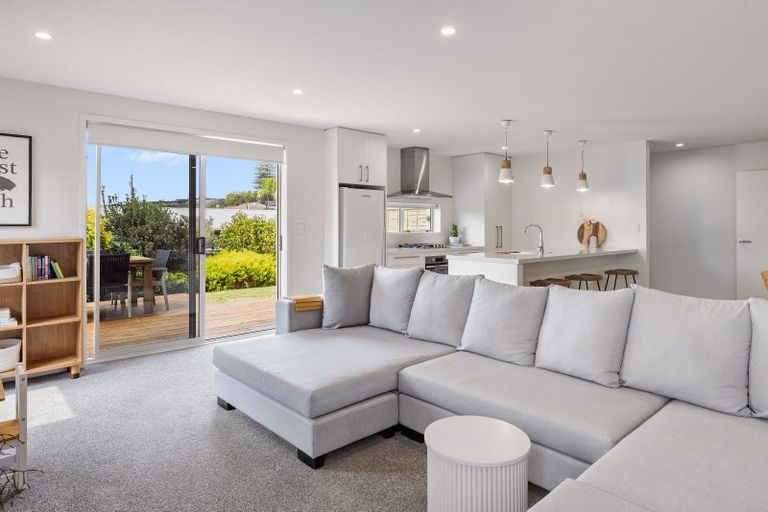 Photo of property in 16 Sharman Place, Pyes Pa, Tauranga, 3112