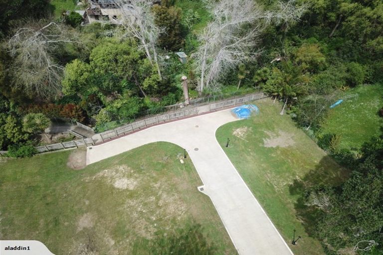 Photo of property in 42a Colmar Road, Mellons Bay, Auckland, 2014