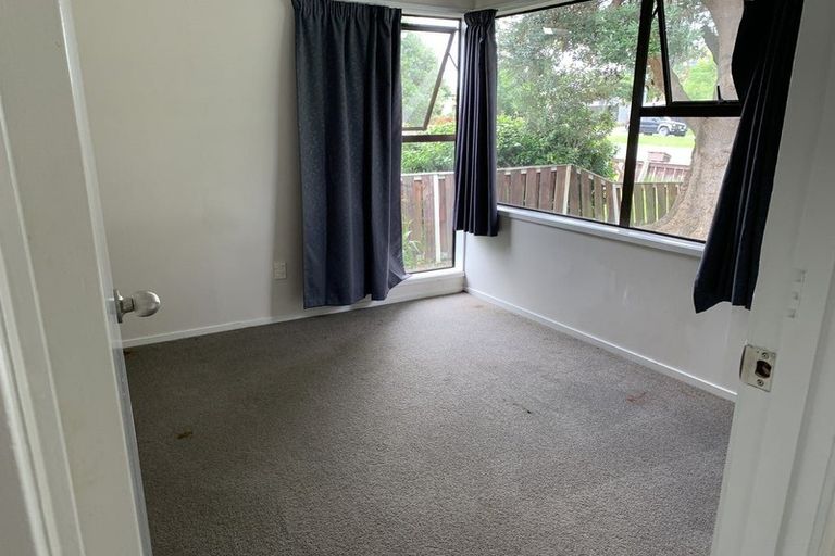 Photo of property in 53 Universal Drive, Henderson, Auckland, 0610