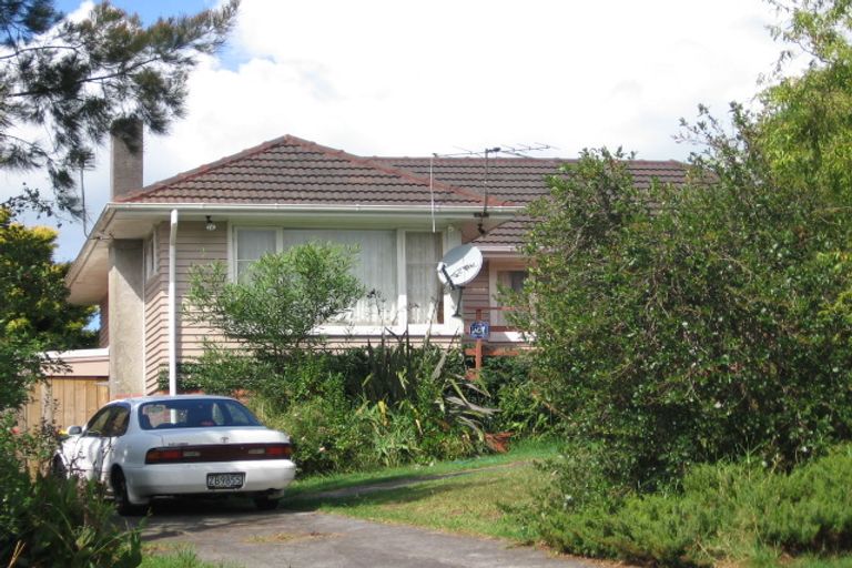Photo of property in 70 Stottholm Road, Titirangi, Auckland, 0604