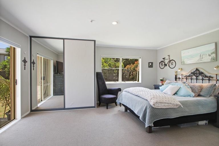 Photo of property in 27 Stella Drive, Clarks Beach, 2122