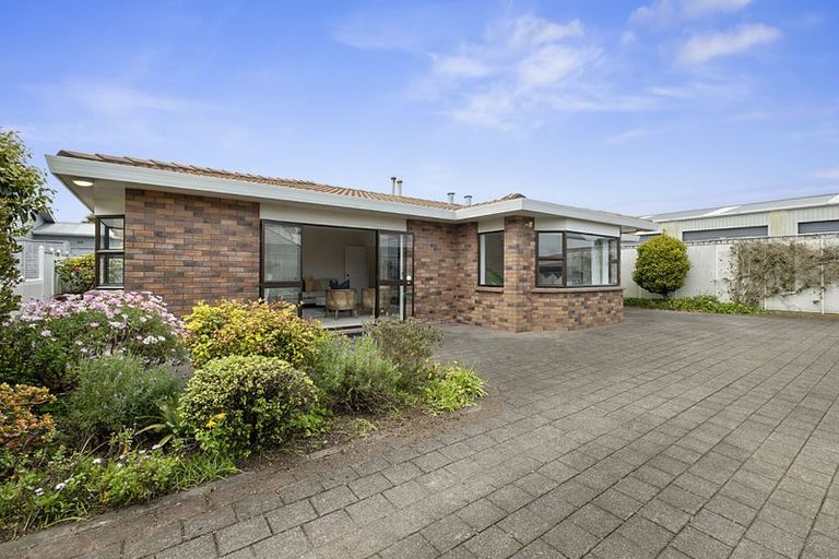 Photo of property in 6 Vogel Street, Fitzroy, New Plymouth, 4312