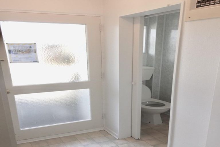 Photo of property in 4/31 Mana Avenue, Titahi Bay, Porirua, 5022