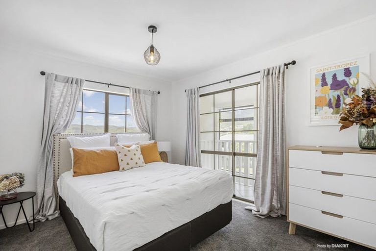 Photo of property in 48 Percy Dyett Drive, Karori, Wellington, 6012