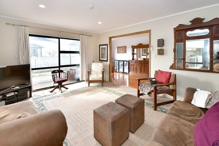 Photo of property in 49c Parakai Avenue, Parakai, 0830