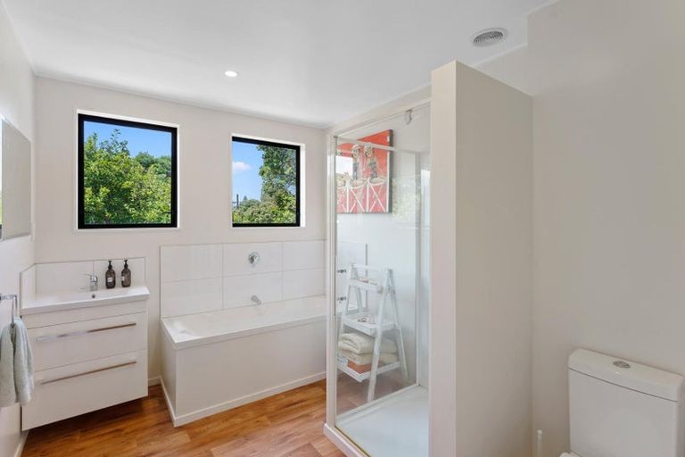 Photo of property in 18a Toi Street, Otaki Beach, Otaki, 5512