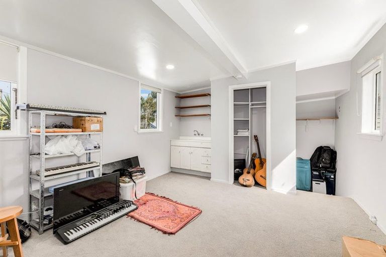 Photo of property in 169 Ohiro Road, Brooklyn, Wellington, 6021
