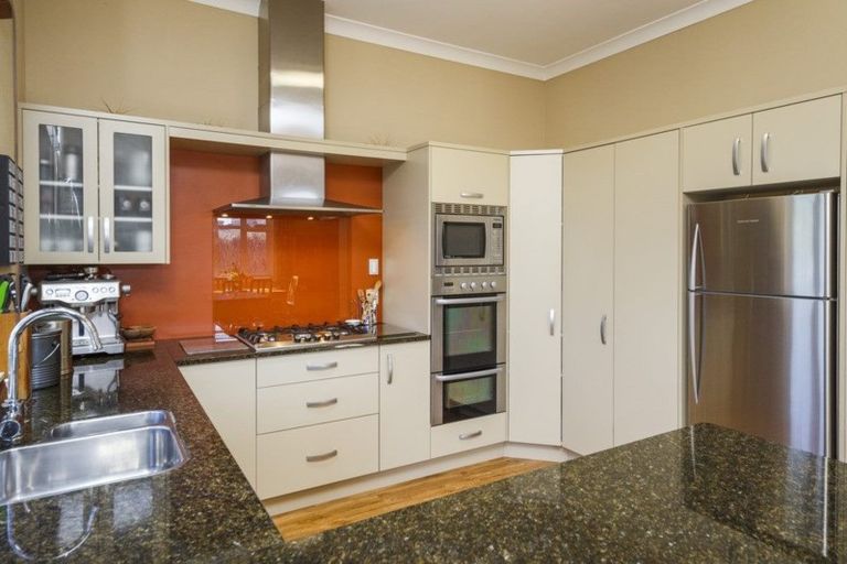 Photo of property in 7 Oxford Street, Hokowhitu, Palmerston North, 4410