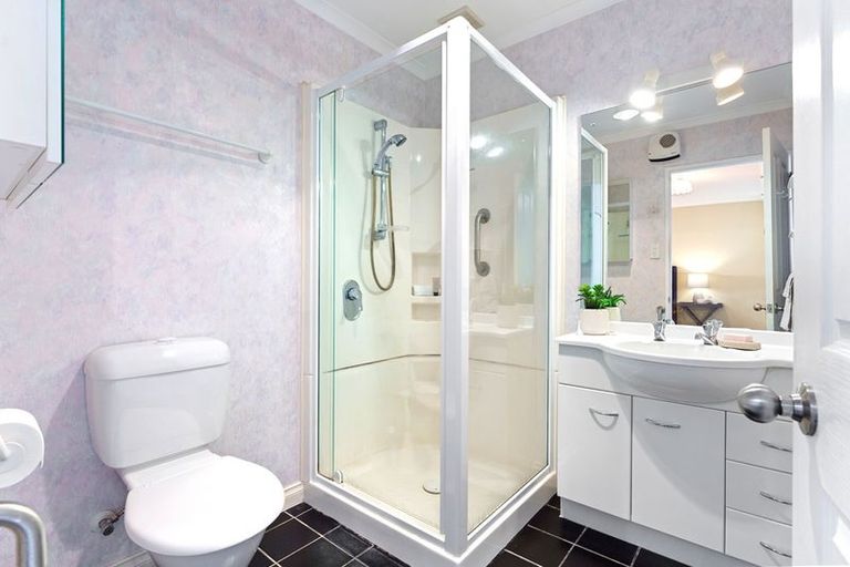 Photo of property in 5 Marewa Place, Waikanae Beach, Waikanae, 5036