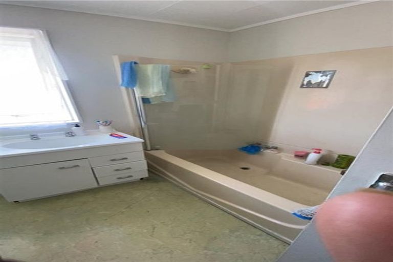 Photo of property in 353 Flaxmere Avenue, Flaxmere, Hastings, 4120