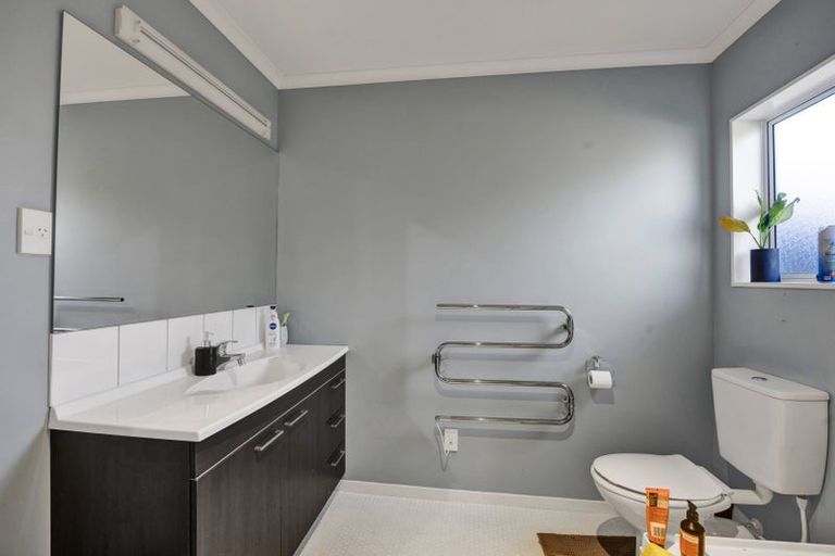 Photo of property in 18 Fox Street, Okato, 4335