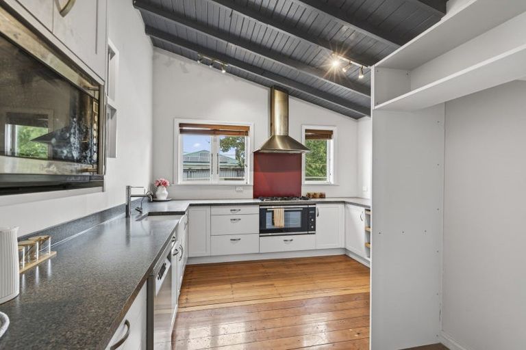 Photo of property in 17a Carey Street, Waitara, 4320