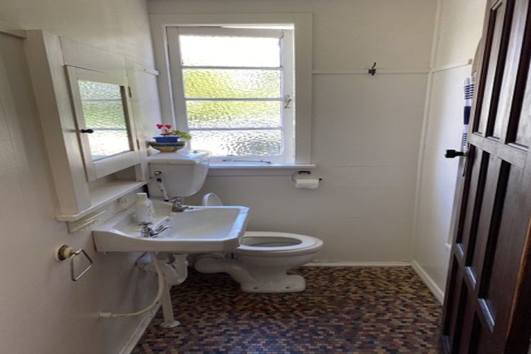 Photo of property in 19 Duders Avenue, Devonport, Auckland, 0624