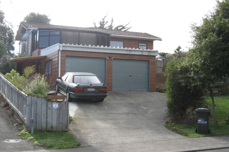 Photo of property in 14 Hookway Grove, Paraparaumu, 5032
