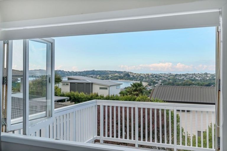 Photo of property in 75 Stanmore Bay Road, Stanmore Bay, Whangaparaoa, 0932