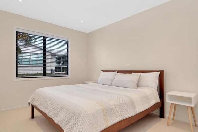 Photo of property in 33 Montia Close, Papamoa Beach, Papamoa, 3118