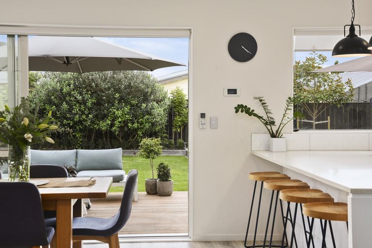 Photo of property in 12 Kahika Grove, Huapai, Kumeu, 0810