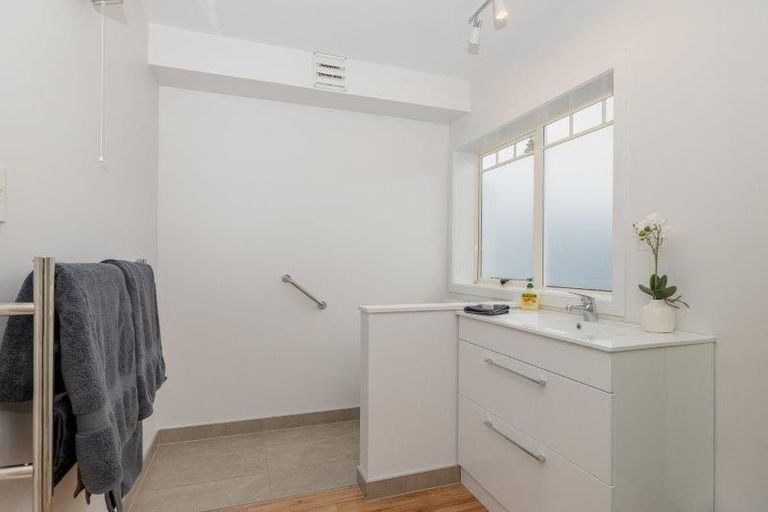 Photo of property in 2/23-31 Tenby Street, Wanaka, 9305