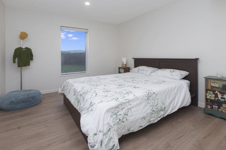 Photo of property in 94 Rannoch Drive, Broomfield, Christchurch, 8042