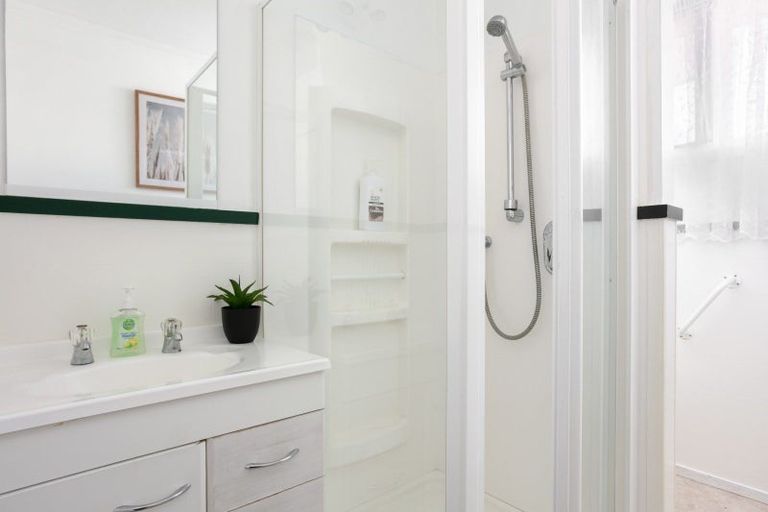 Photo of property in 30 Turenne Street, Inner Kaiti, Gisborne, 4010