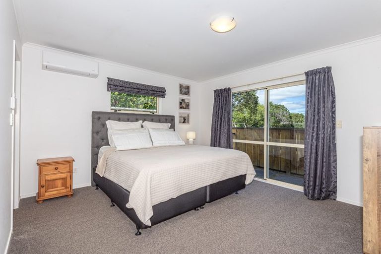 Photo of property in 6 Ishtar Place, One Tree Point, 0118