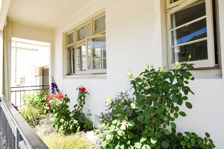 Photo of property in 11-19 Wellington Street, Picton, 7220