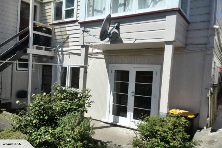 Photo of property in 210 Rintoul Street, Berhampore, Wellington, 6023