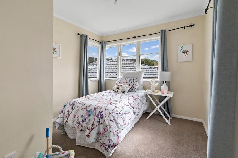 Photo of property in 20 Peel Place, Wainuiomata, Lower Hutt, 5014