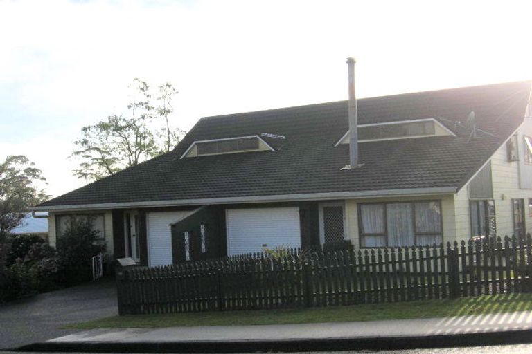 Photo of property in 2/13 Crawford Crescent, Te Kamo, Whangarei, 0112