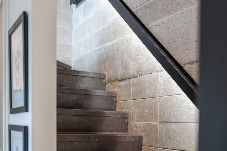 Photo of property in 64a Orangi Kaupapa Road, Northland, Wellington, 6012